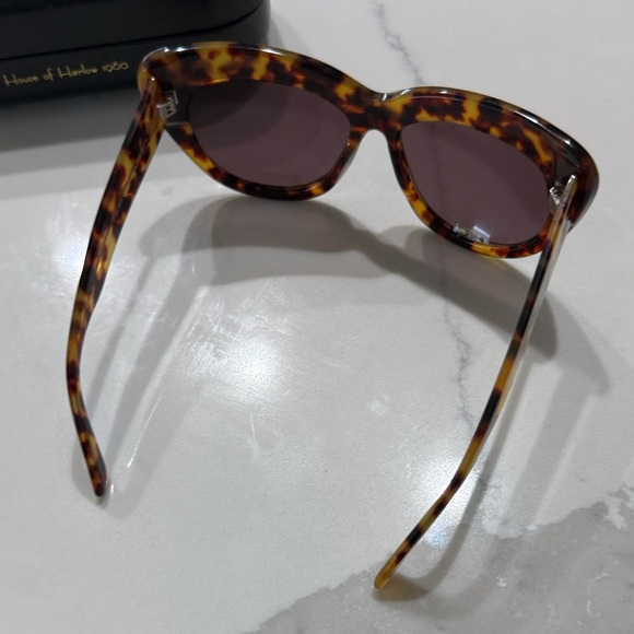 House of Harlow 1960 Brown Tortoise Sunglasses - Picture 4 of 8